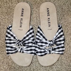 Ann Klein sz 9.5 sandles